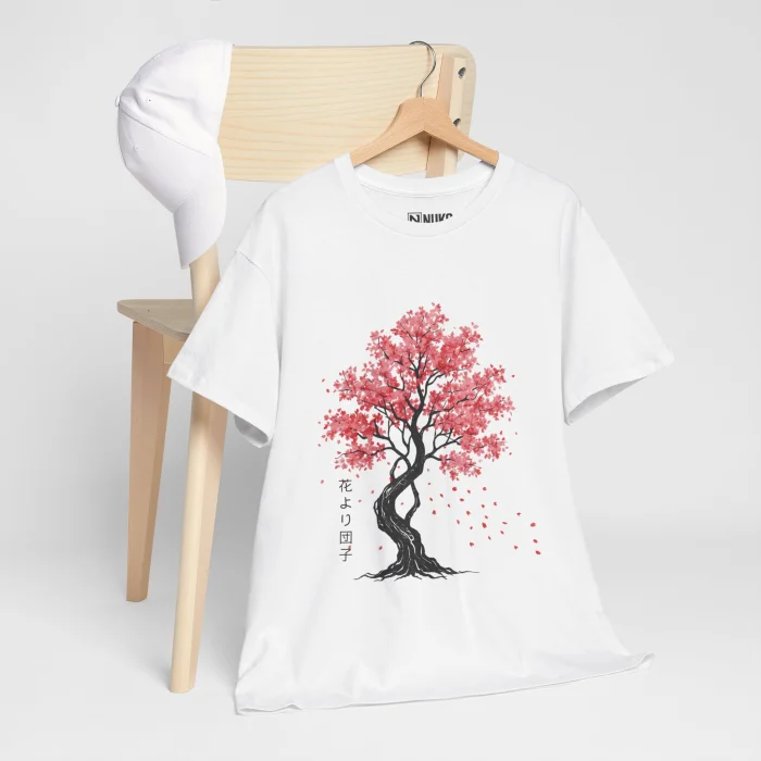 T-shirt z nadrukiem Sakura Tree